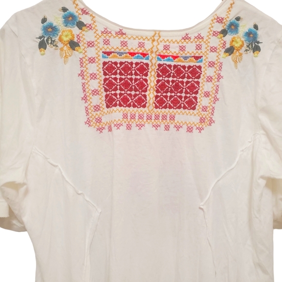 Johnny Was Tunic Style Top With lots of Beautiful Embroidery Size XL - Picture 4 of 10